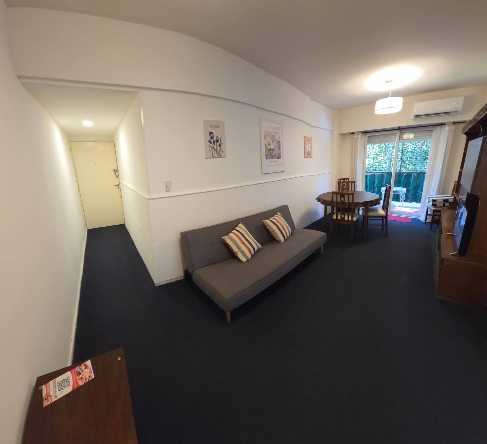Apartamento de três ambientes com varanda em Palermo