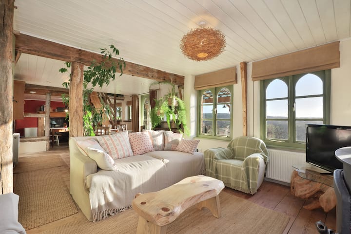 Stunning Hilltop Escape • Nr Redbank •  Epic Views - Hereford
