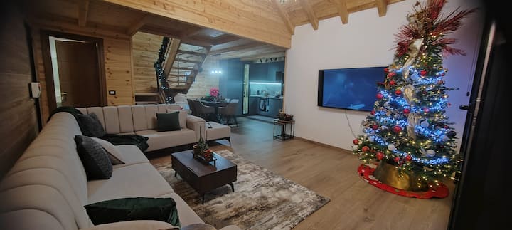 Three Bedroom Chalet ,With Jacuzzi & Sauna - Albania