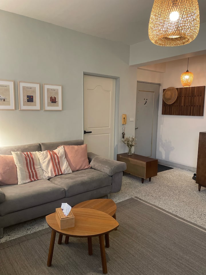 Monthly 5f Walk-up Apt By Market Near Mrt - 汐止區
