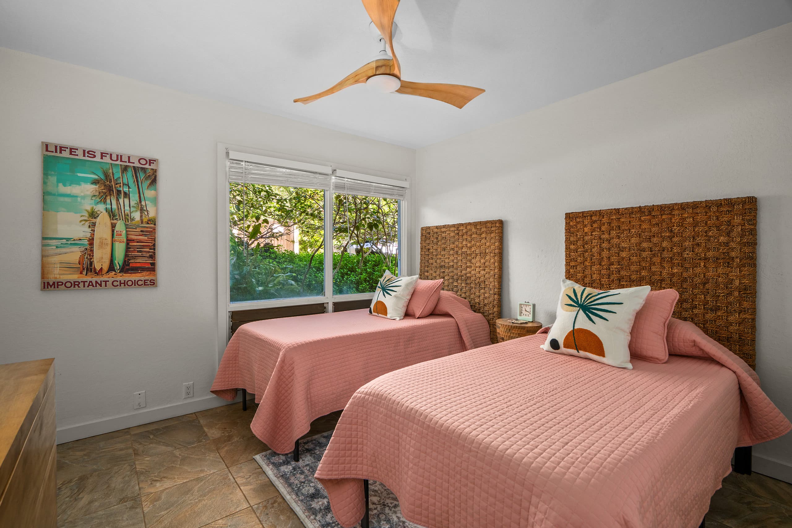 Luxury South Side Retreat - Image 10