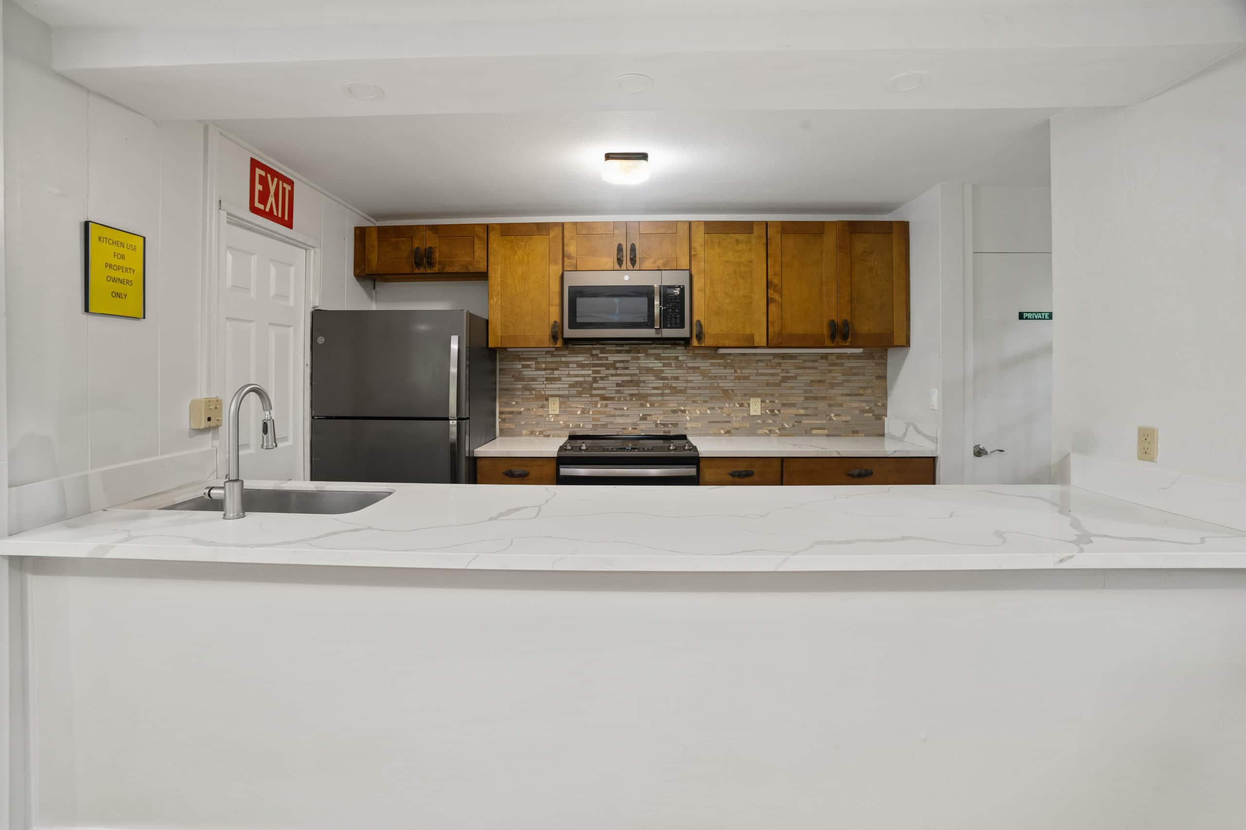 Luxury South Side Retreat - Image 22