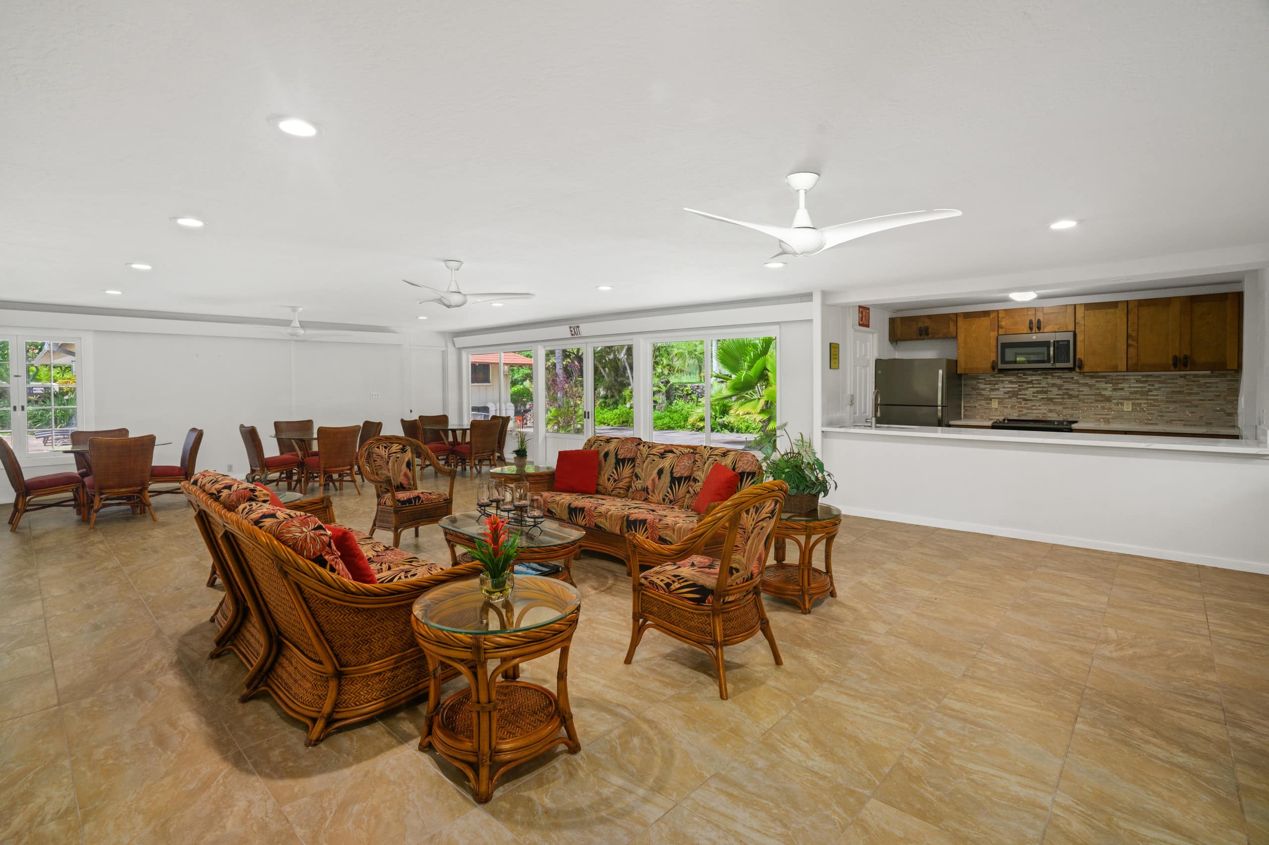 Luxury South Side Retreat - Image 20