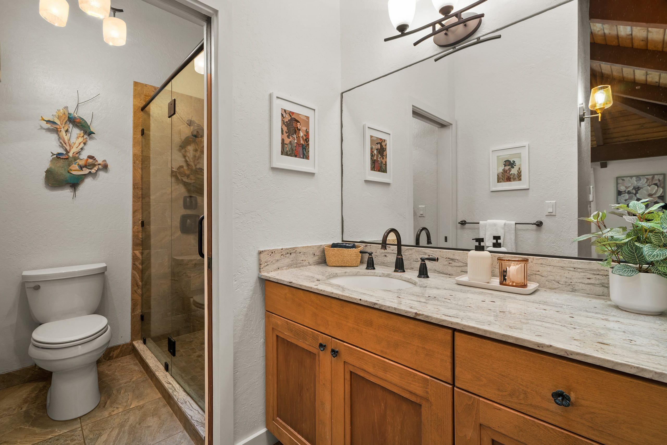 Luxury South Side Retreat - Image 12