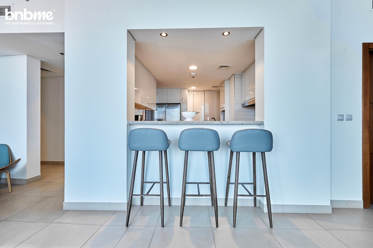 4 Bedroom Furnished Apartment with Burj Khalifa View | Burj Vista 5