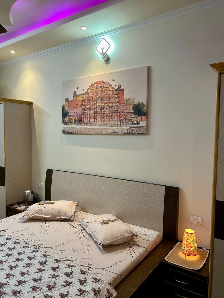 საძინებელი 1