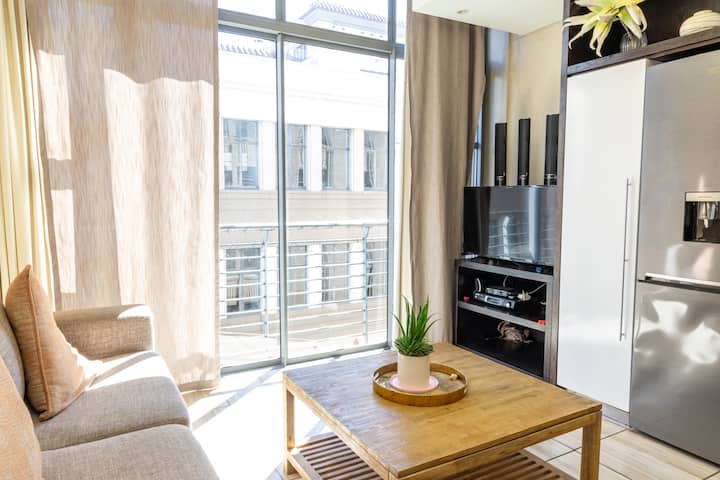 Modern City Retreat + Pool + Loadshedding Free - Ciudad del Cabo