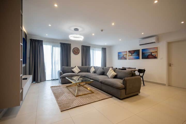 Bantree Bliss: 3br Pool View - Accra