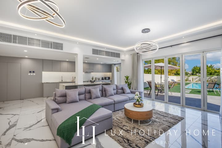 Lux | The Serene Springs Villa 2 - Dubai