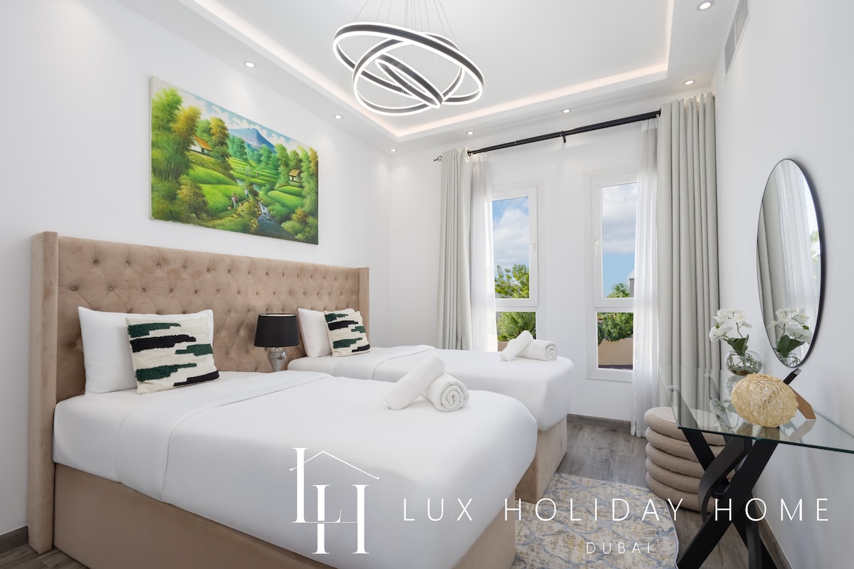 LUX | The Serene Springs Villa 2 - 3