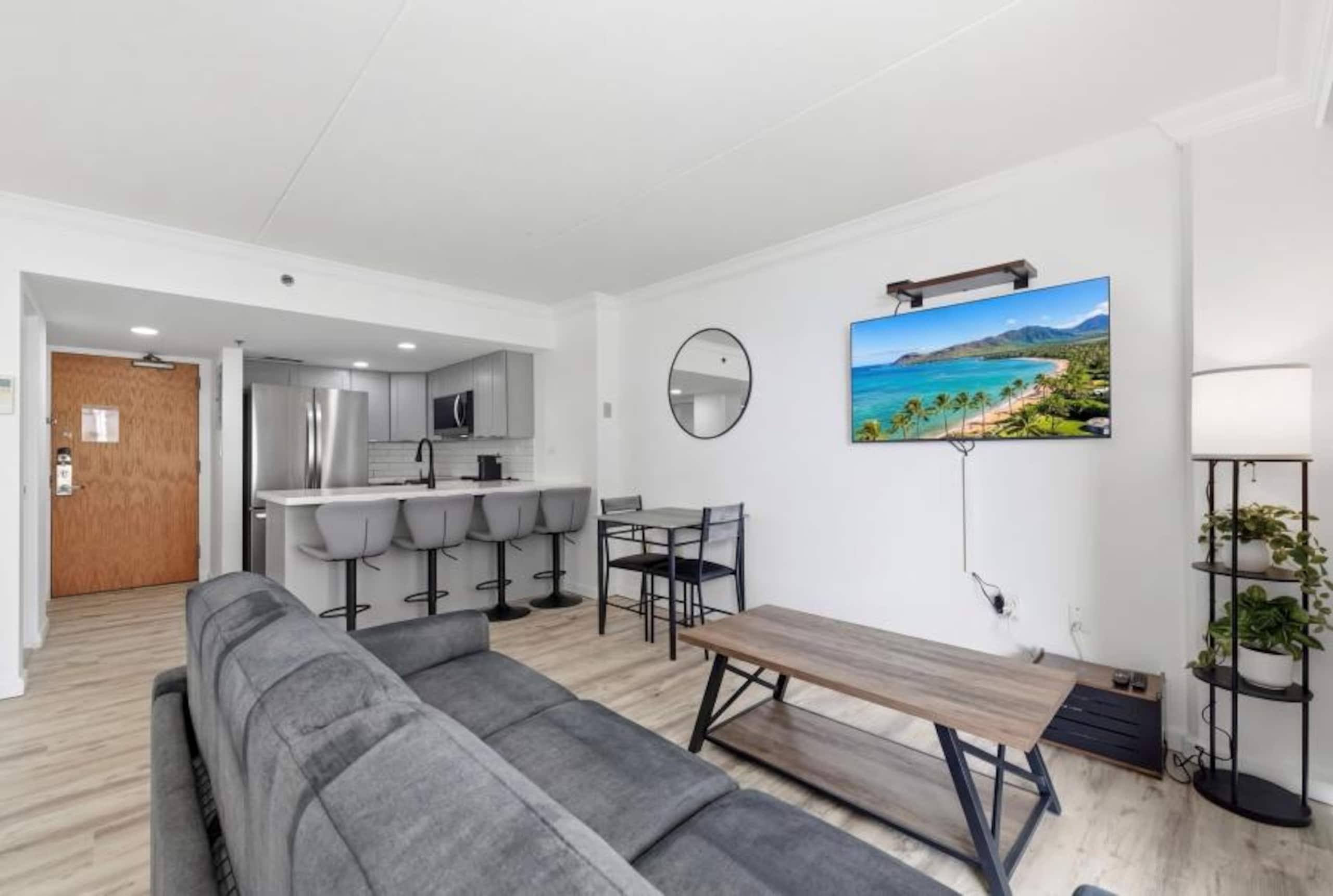 Condo in Honolulu · ★4.81 · Studio · 3 beds · 1 private bath - Image 6