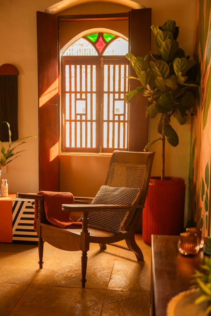Living room image 6
