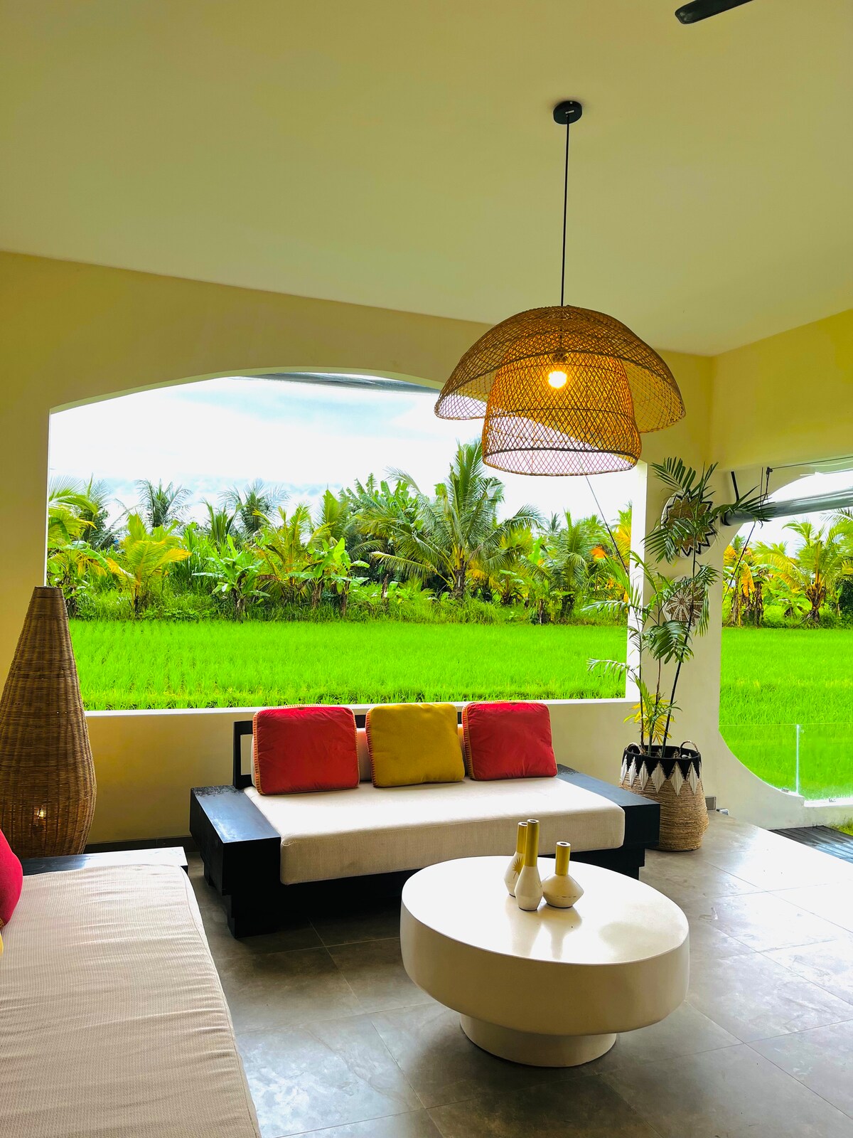 Villa in Ubud · 2 bedrooms · 1 bed · 2 baths, Airbnb karşılaştırması