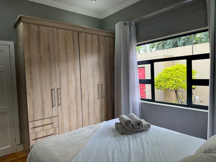 غرفة النوم 2