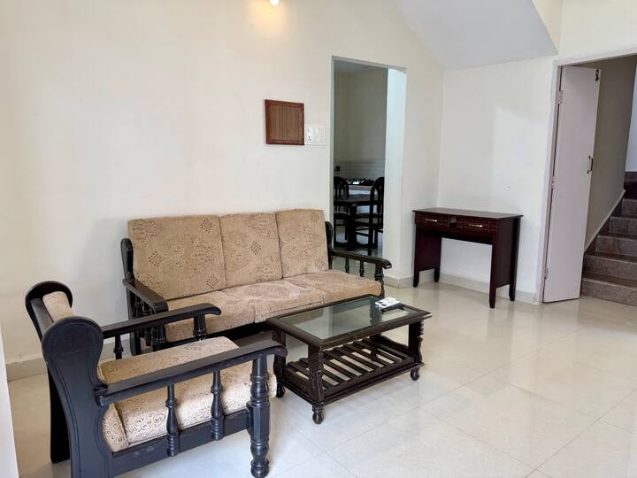 Living room image 4