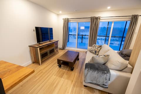 Successful Airbnb property: Condo 406 in the heart of Magog-Le Hatley in Magog