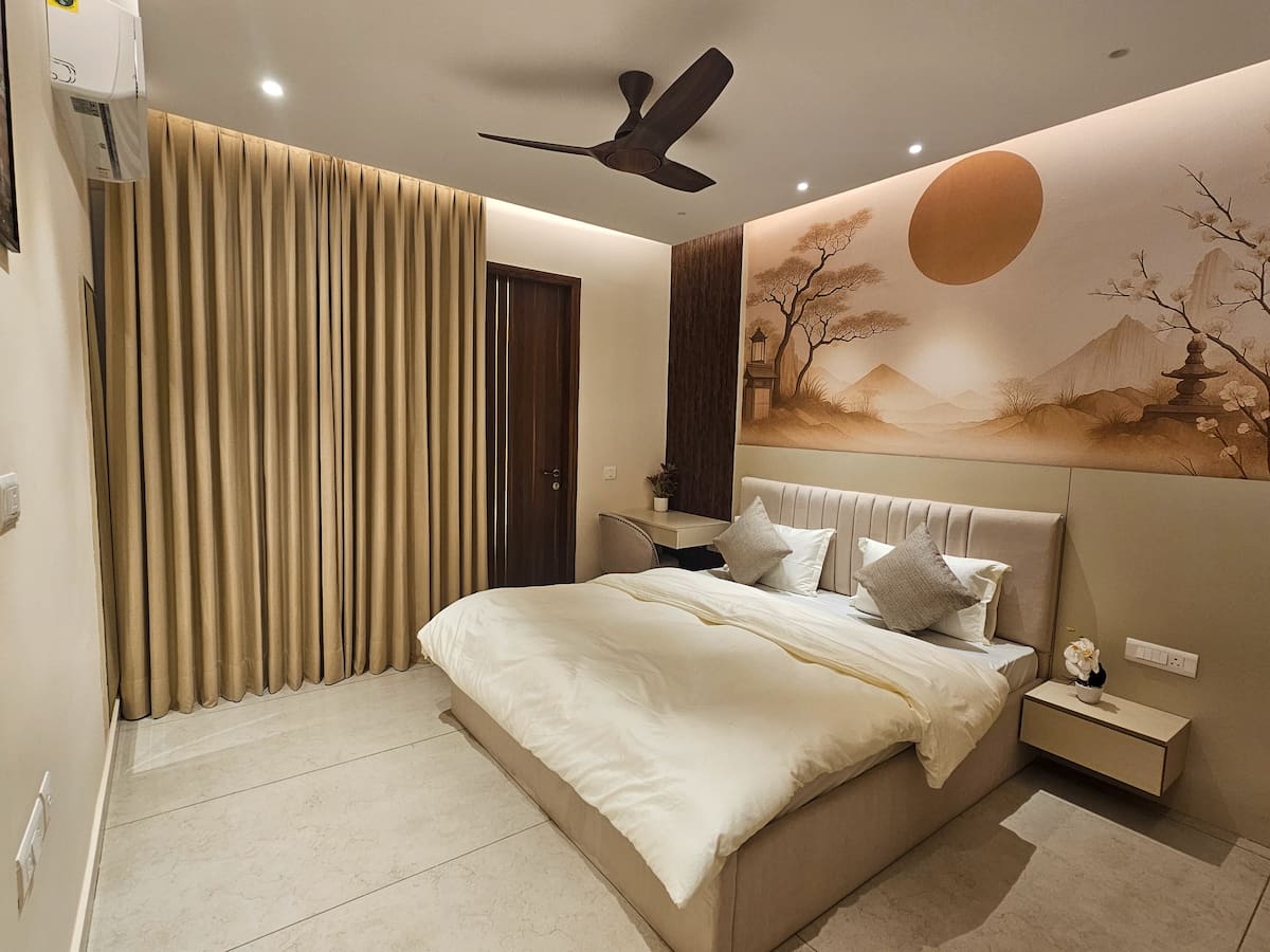 Zeppelin Stays Chandigarh — Bedroom 1