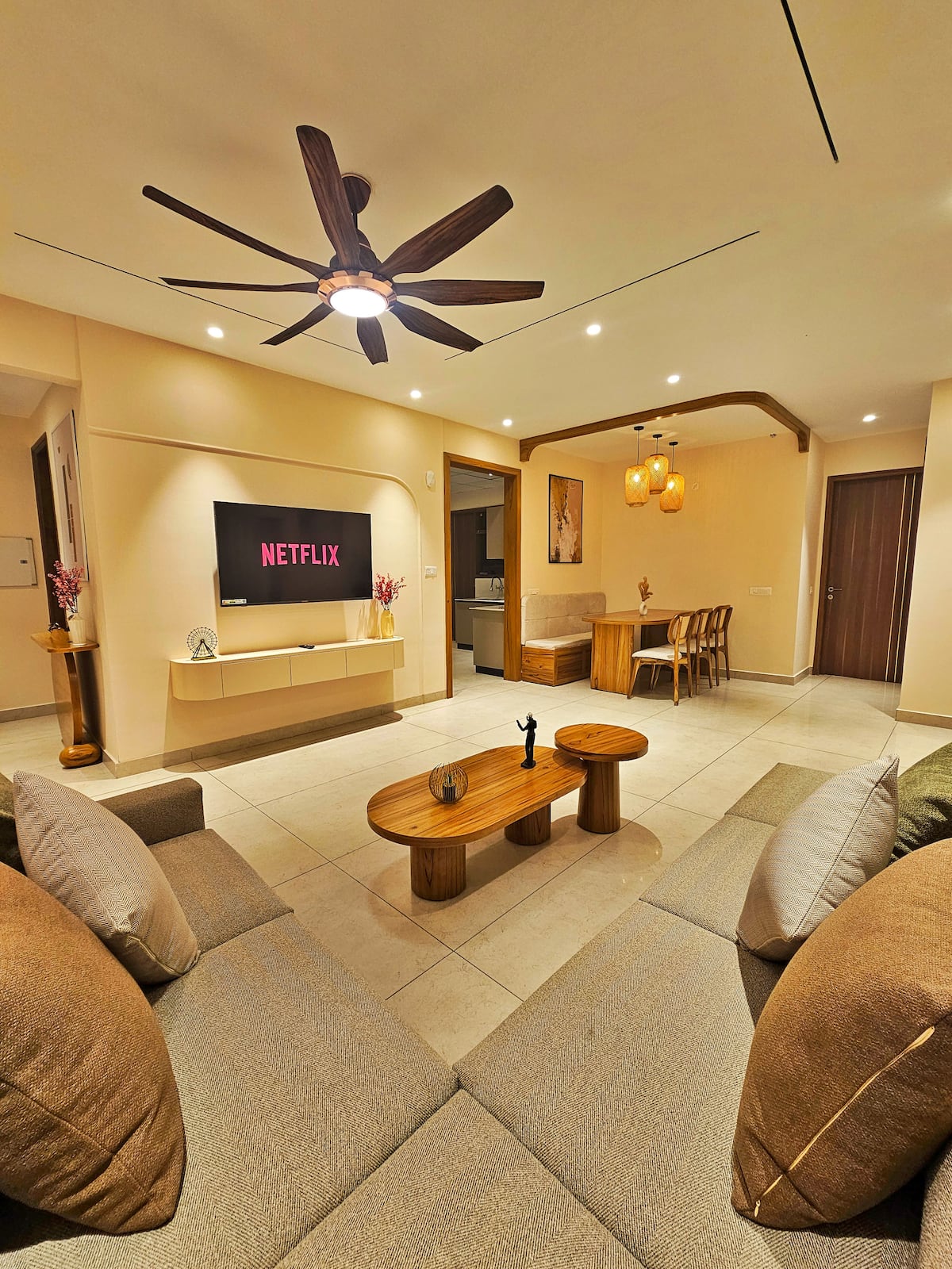 Zeppelin Stays Chandigarh — Living area