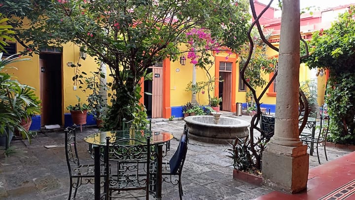 Hospedaje En El Centro De Oaxaca Para 37 Personas - Oaxaca