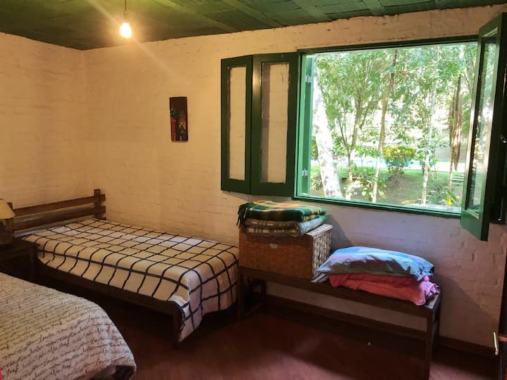 غرفة النوم 2