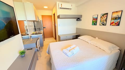 Top Airbnb: Beautiful Flat Salvador (In front of the Convention Center) em Jardim Armação