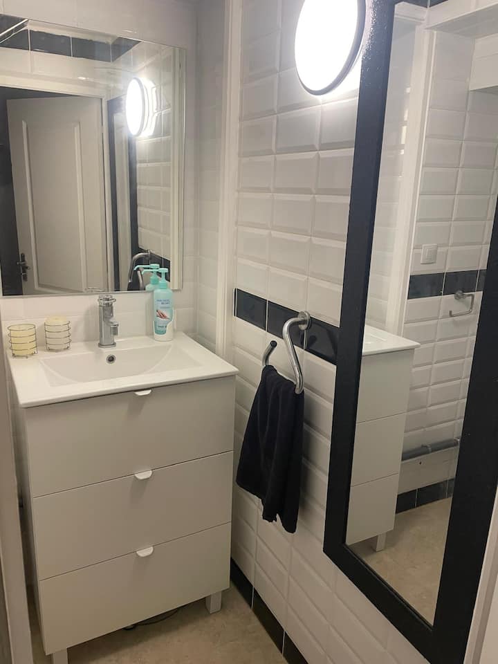 Appartement Avec Jacuzzi Privatif & Terrasse - Béziers