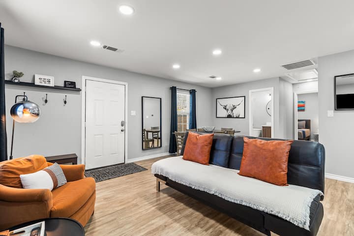 Lovely 2 Bedroom Waco House : Great Location - Waco, TX