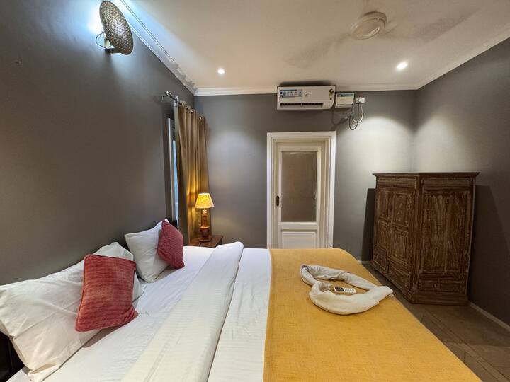 Bedroom 1 image 1