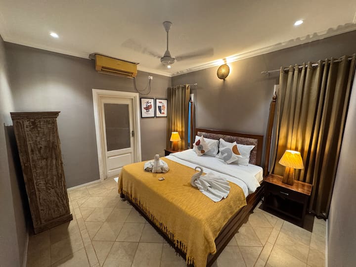 Bedroom 2 image 2