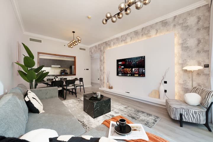 Huge BeachFront w/ PS5 Gaming & Skyline View JBR — foto 3