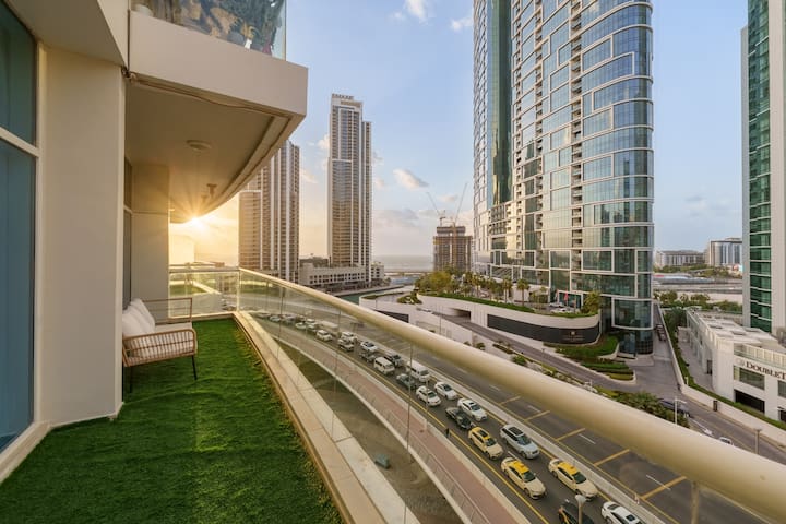 Huge BeachFront w/ PS5 Gaming & Skyline View JBR — foto 2