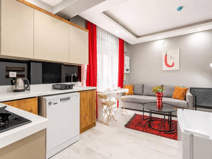 Central Designer Apartment With A/c & Balcony - Adalia