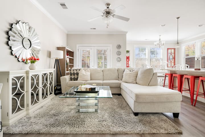 Guest favorite listing in North Charleston