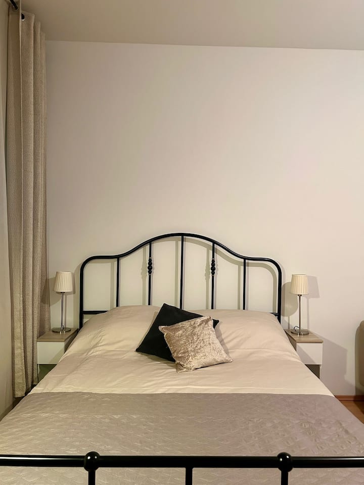 Feel At Home In Central Vienna | Bright & Cozy - Vienna