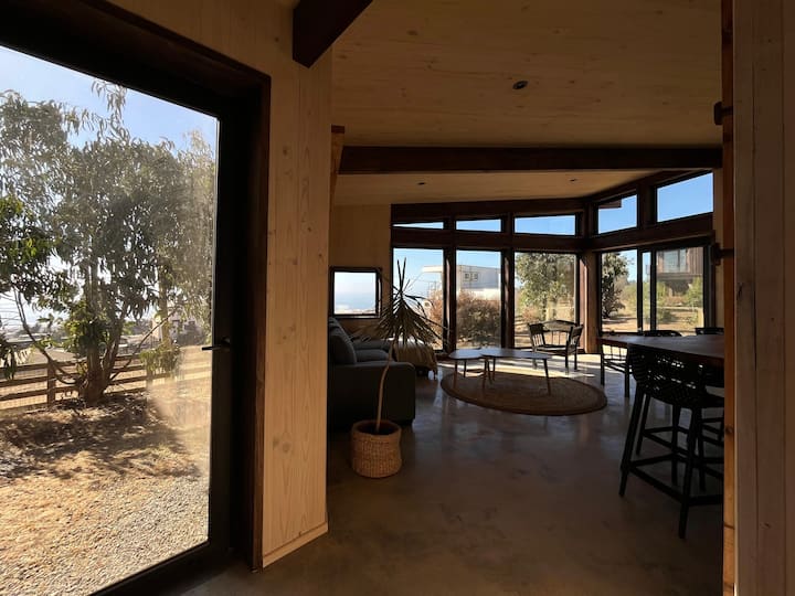 Casa Nosa; Vista Hermosa, Tranquila Y Conectada - Pichilemu