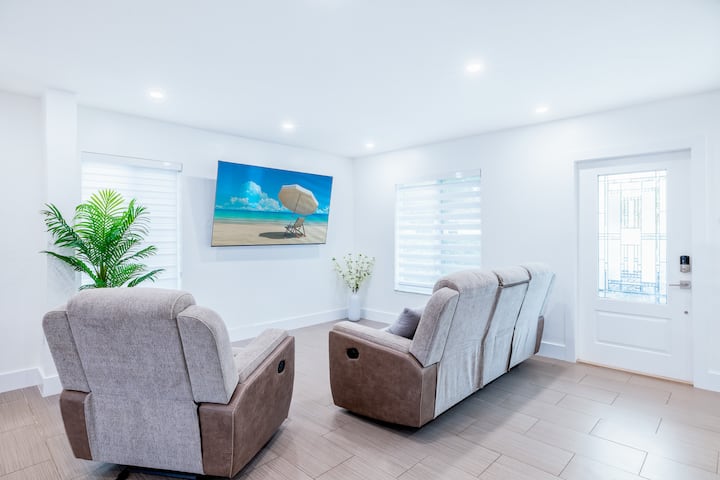 Miami Relax | Heated Pool | Family Getaway. - Cutler Bay, FL