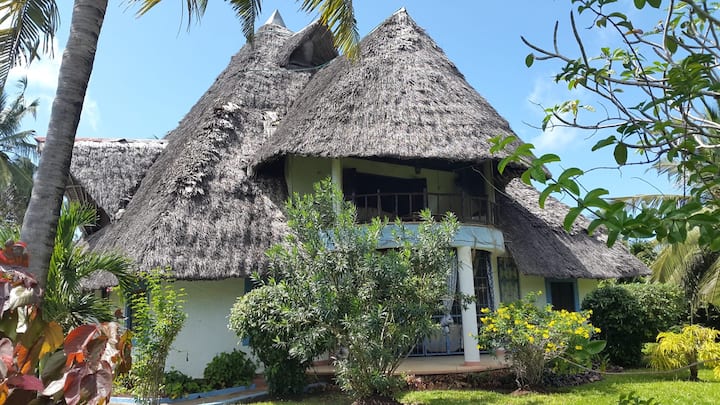 Villa D
Maison Traditionnelle Avec Piscine Privée - Diani Beach