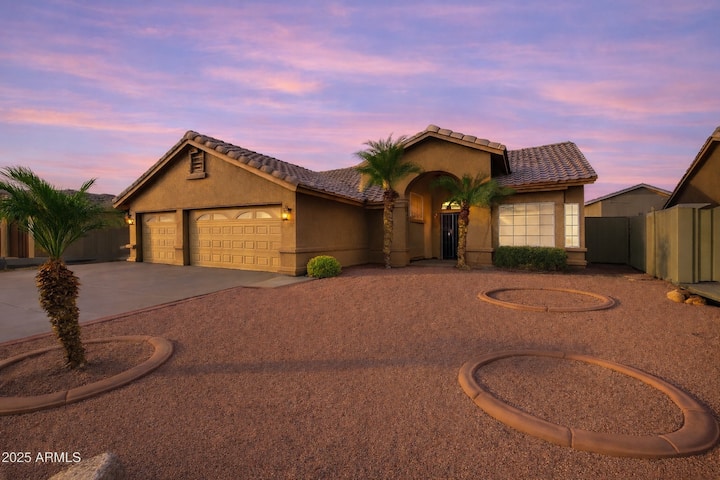 Westgate Desert Oasis | Pool + Firepit | 4br - Glendale, AZ