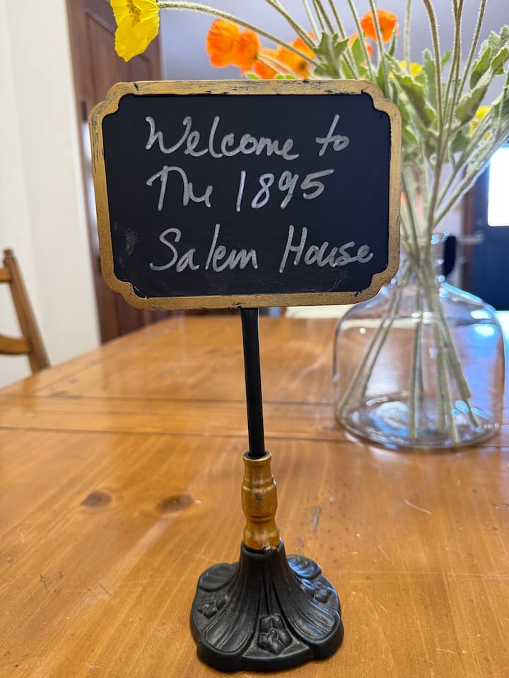 1895 Salem House - South Dakota