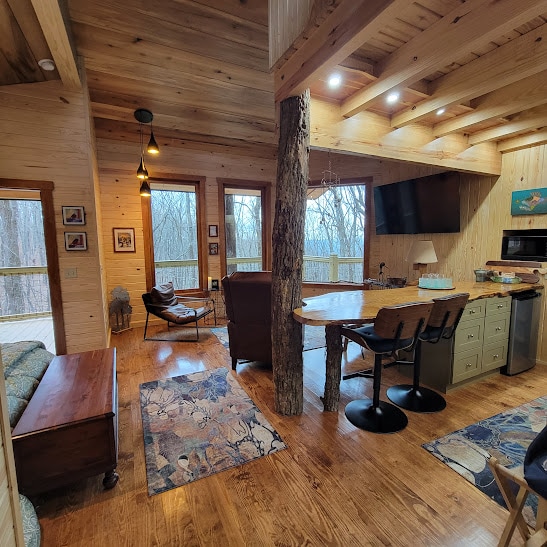 Top Airbnb: Branch Treesort - Owl's Roost in Fort Payne