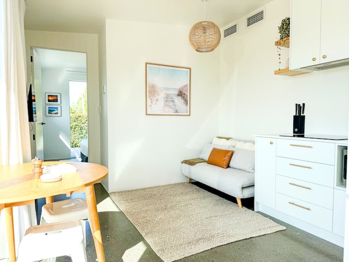 Wild Magnolia Guesthouse • Private & Cosy - Tauranga