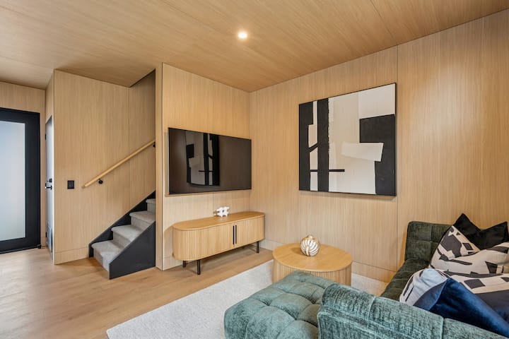 Remarkable Escape | Modern, Central & Near Airport - Queenstown