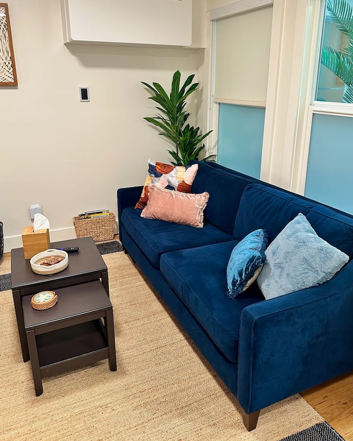 Fresh Apartment In Charming Rockridge Neighborhood - Berkeley, CA