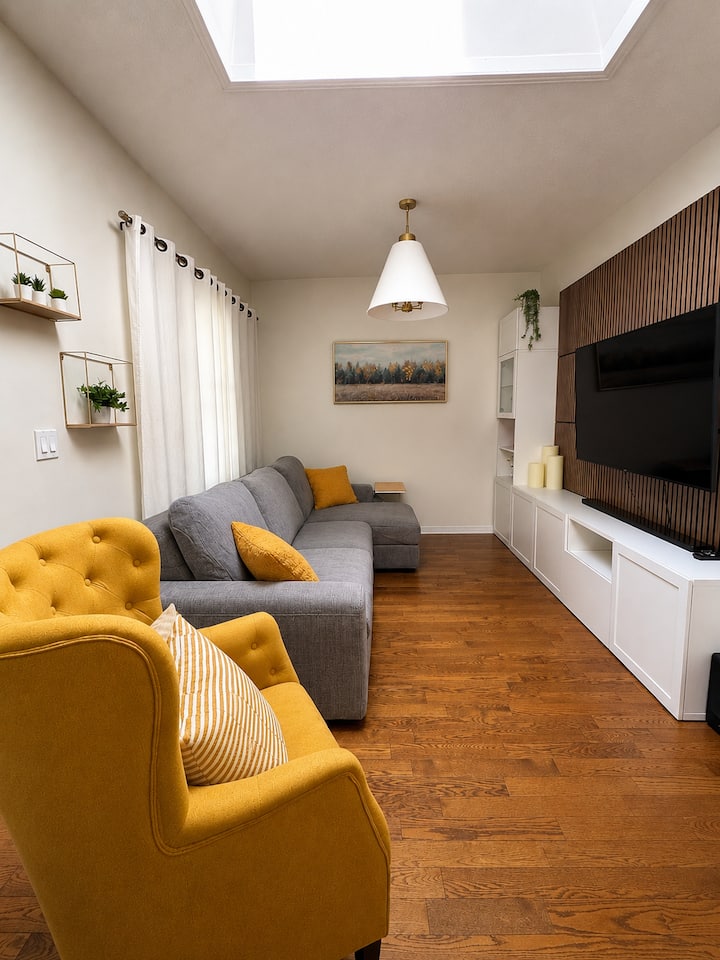 Garden City Getaway | Central & Fully Equipped - Niagara-on-the-Lake