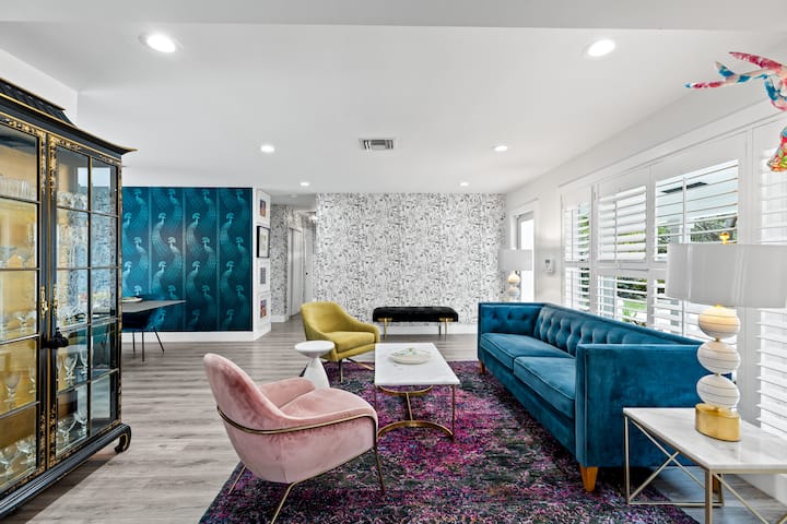 Unique Cozy Getaway | Heated Pool | 8 Min To Beach - Fort Lauderdale