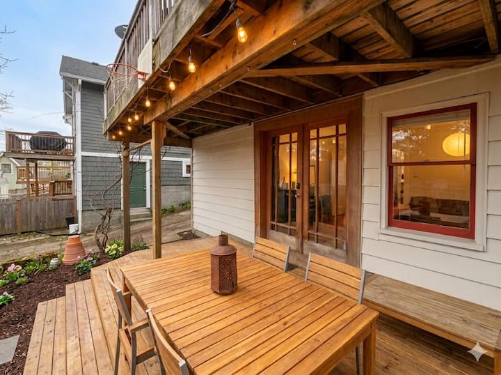 Campus Craftsman - Seattle, WA
