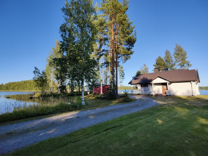 Mökki Rauhallisessa, Pienessä Saaressa - Pertunmaa