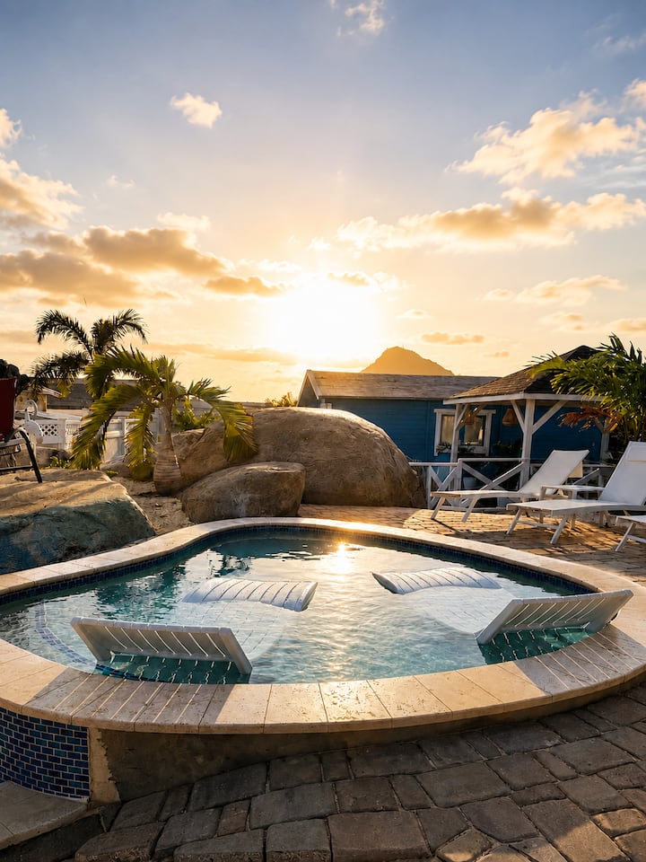 Tropical Lodge Peach | Poolarea | Free VIP Shuttle - Houses for