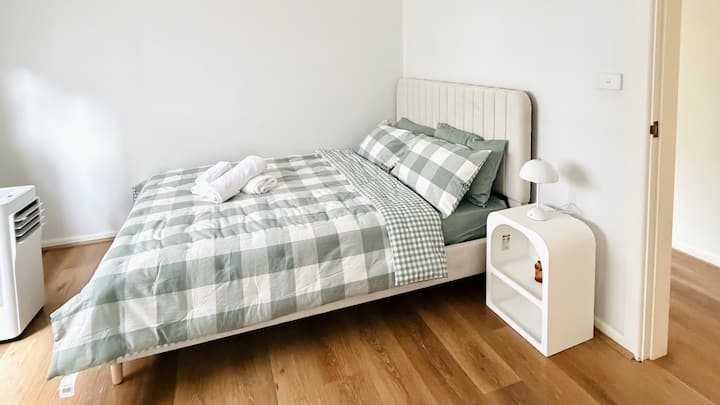 საძინებელი 4