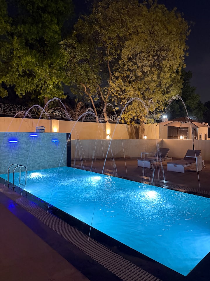 Lalit Farm|4bhk Luxury Farmhouse| Pool, Dj, Events - Delhi